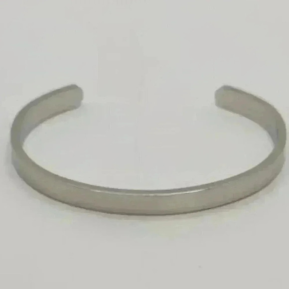 Mint & Lily silver cuff inspirational bracelet DREAM BELIEVE Achieve NWOT - Picture 3 of 4